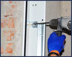 Neighborhood Garage Door Miami, FL 786-477-4344 Neighborhood Garage Door Miami, FL 786-477-4344 - side-door-repair-t-22-gr-23m